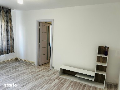 Închiriez apartament confort!