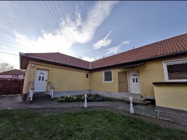 Casa de vânzare in Manarade, nr 157