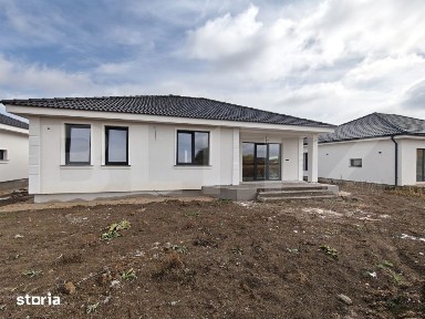 Casa 4 camere, 100 mp, zona Calea Odoreului