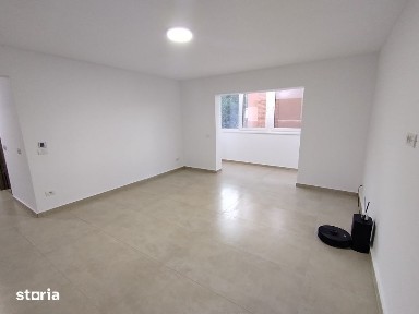 COMISION 0% Apartament cu 4 camere de vanzare, zona Complexul Studente