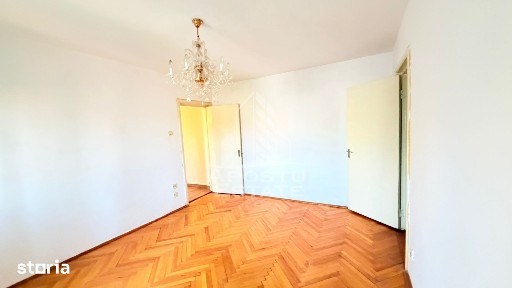 Apartament cu 3 camere de vanzare, Zona Complex Studentesc, Timisoara