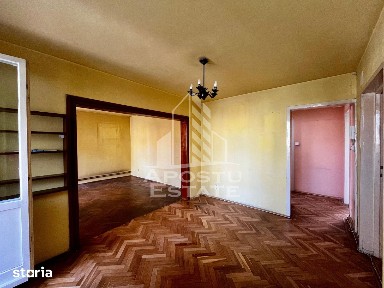 Apartament 4 camere de vanzare, zona Take Ionescu/Cardinale, Timisoara