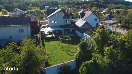 Vilă cu salon evenimente de vânzare în comuna Merișani, județ Argeș.