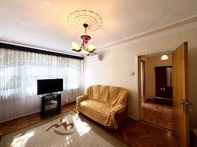 Apartament 3 camere Titan