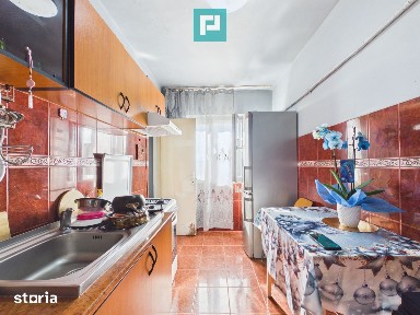 Apartament cu două camere, decomandat Lipova
