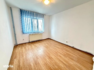 3 camere, et 3, 57 mp Miron Costin