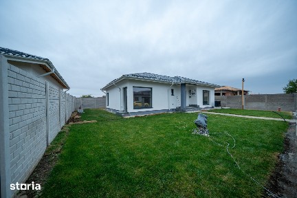 Casă nouă parter, 4 camere, 2 băi, 120 mp, teren 400 mp - Țegheș