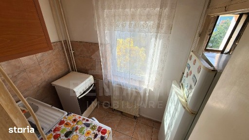 Garsoniera decomandata zona Sucpi Electroputere etaj 2 centrala