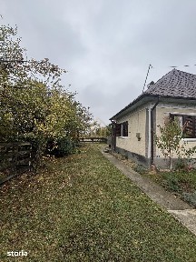 Teren cu casa de vanzare