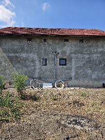 Casă de vânzare în satul Halanga, p+m, 3 dormitoare, 4 bai, bucatărie, 192 mp amprentă, curte + gradină