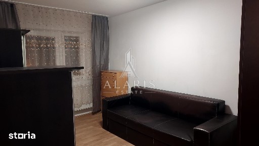 Garsoniera, etaj intermediar, zona Calea Buziasului