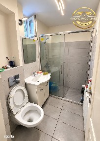 Apartament 2 camere,Calea București,centrală proprie,renovat parțial