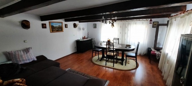 Proprietar, inchiriez casa in Zarnesti, Tohanul Vechi