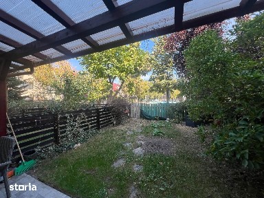 Pipera : Vila spatioasa, cu acces direct la piscina!