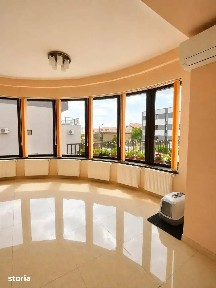 Vila De Vanzare D+P+2 Etaje 12 camere Cu Curte Mare, Soseaua Fundeni