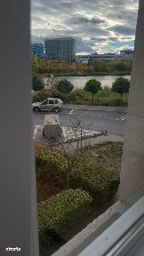 Apartament 2 camere, balcon, Între Lacuri