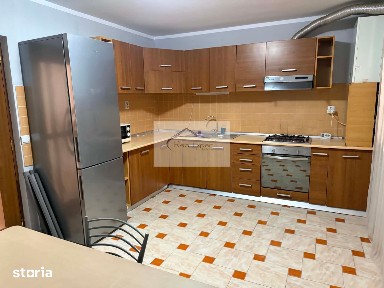 Duplex spatios cu 4 camere-zona Grand Hotel Italia-Andrei Muresanu