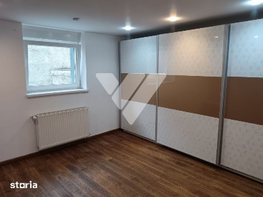 Casa spatioasa cu 2 intrari separate, garaj si curte de 650 mp, SIBIU
