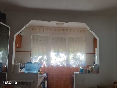 Vanzare apartament o camera