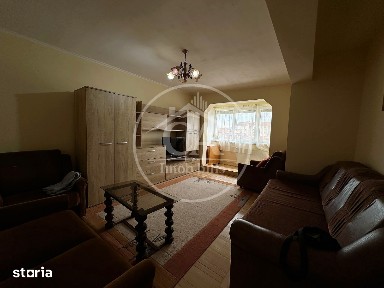 Apartament cu 3 camere de închiriat în zona Rogerius, Oradea.