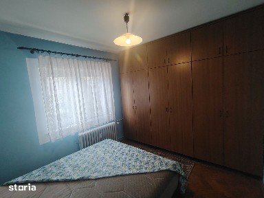 VANDUT! Ap2 camere,Confecții la 50 mp de Facultate primul Bloc et 1