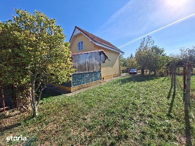 Casa cu etaj si teren 5 Ari zona agrement Bercu Rosu - Satu Mare