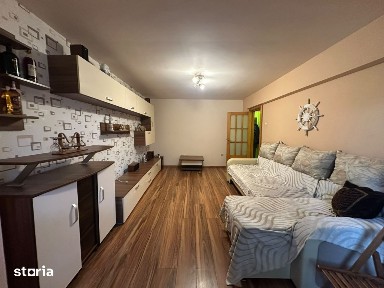 Apartament 3 camere decomandat, zona Radu Negru, etaj 2.