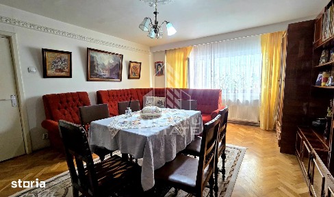 Apartament de vanzare cu 3 camere si 2 bai, etaj intermediar, Bucovina