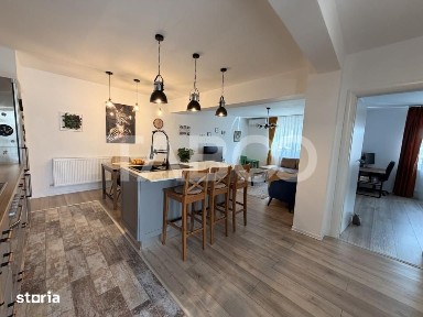 Casa individuala moderna de vanzare cu 5 camere 2 bai teren Sura Mare