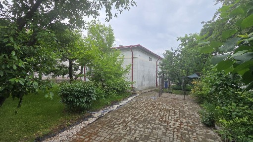 Teren cu casa veche - zona centrala