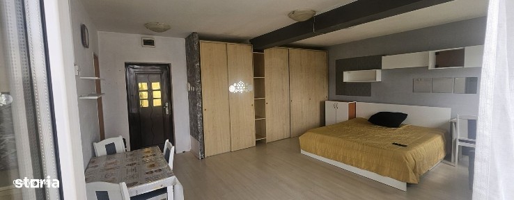 Apartament 1 Dormitoare, 1 bai, bucatarie inchisa, 1 terasa inchisa