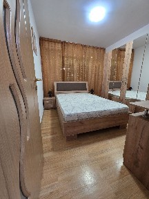 Închiriez apartament cu 3 camere DECOMANDAT, 72 mp - Ivancea, Curtea de Argeș |