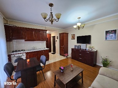 Apartament cu 3 camere de închiriat - Ultracentral