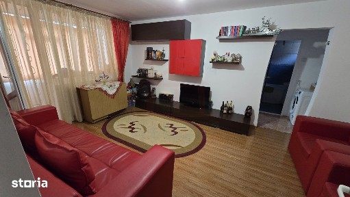 Apartament 3 camere micro 17