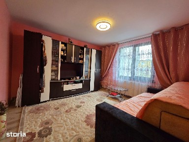 Apartament de 3 camere, decomandat, zona Piata Voievozilor-Alexandru c
