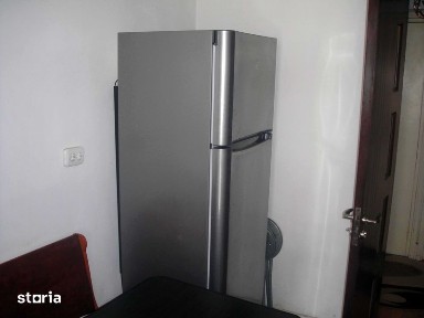 Vand apartament 3 camere decomantat