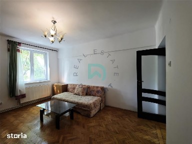 Închiriez 2 camere, Brasovul vechi