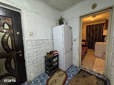 2 cam. etaj 1, 52 mp, fara imbunatatiri, zona Zahana