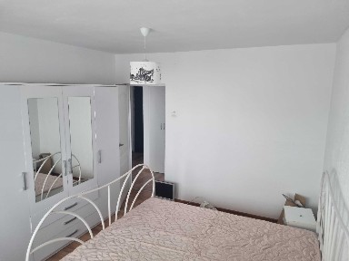inchiriez apartament 2 camere in Arad - Podgoria