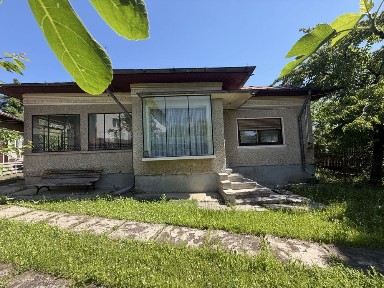 Casa de vanzare Scorteni