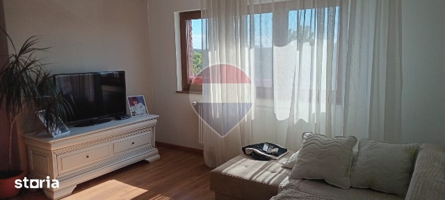 Apartament cu doua camere de vanzare în zona Polivalenta