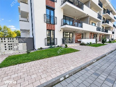 Spatiu comercial de 59 mp cu terasa 55 mp si 2 locuri de parcare Sibiu