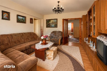 Apartament 4 camere decomandat 2 bai 4 balcoane zona Turnisor