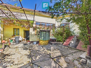 Casă din cărămidă cu teren 639 mp, Lipova