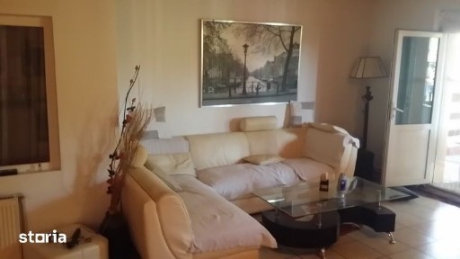 Ofer spre inchiriere casa