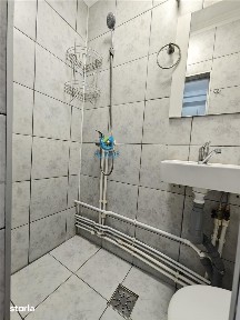 Inchiriere Astra,etaj1,centrala proprie, baie proprie,mob,utilata