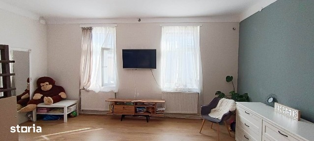 Studio la casa,45mp si gradina in zona Blumana.