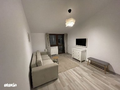 Garsoniera intrare Sanpetru,zona Strip mall