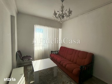 Apartament 3 camere de vânzare, decomandat - Centru / B-ul Independenț