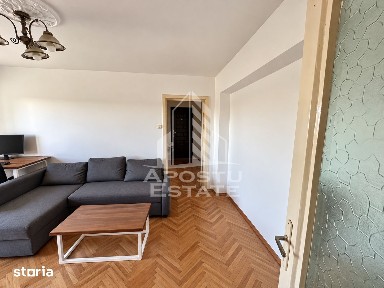 Apartament de vanzare cu 2 camere, semidecomandat, zona Girocului